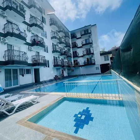 Centre Pool * Sidé