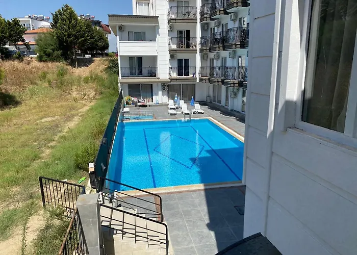 Centre Pool * 锡德